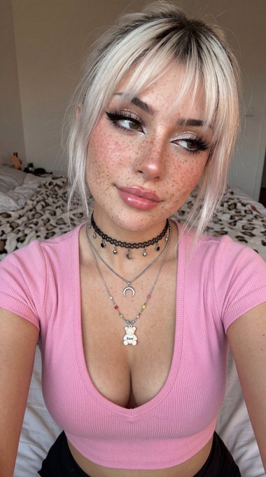 Freckled Beauty Pink Crop Top Layered Necklaces Selfie