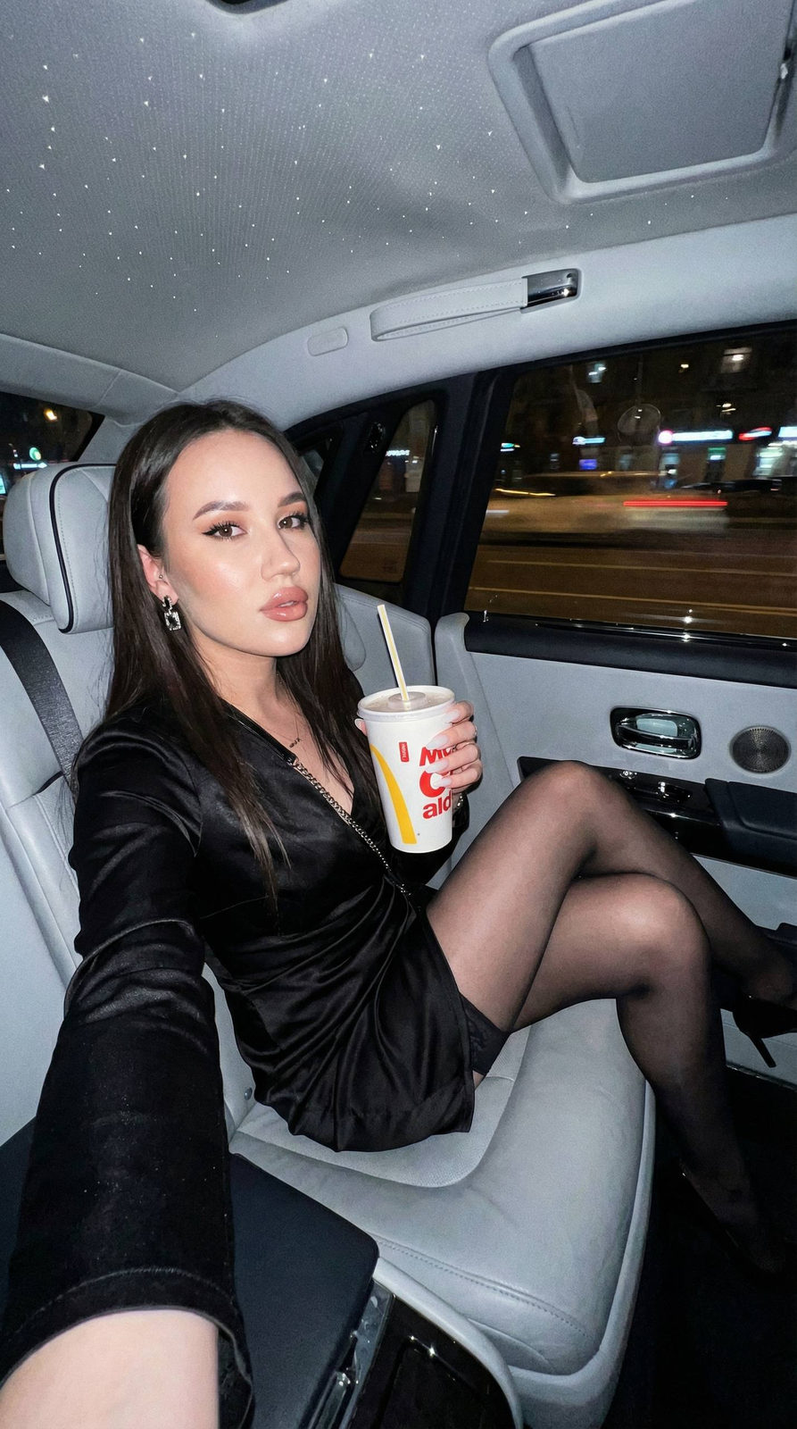 Iphone 17 Rolls Royce Night City Selfie