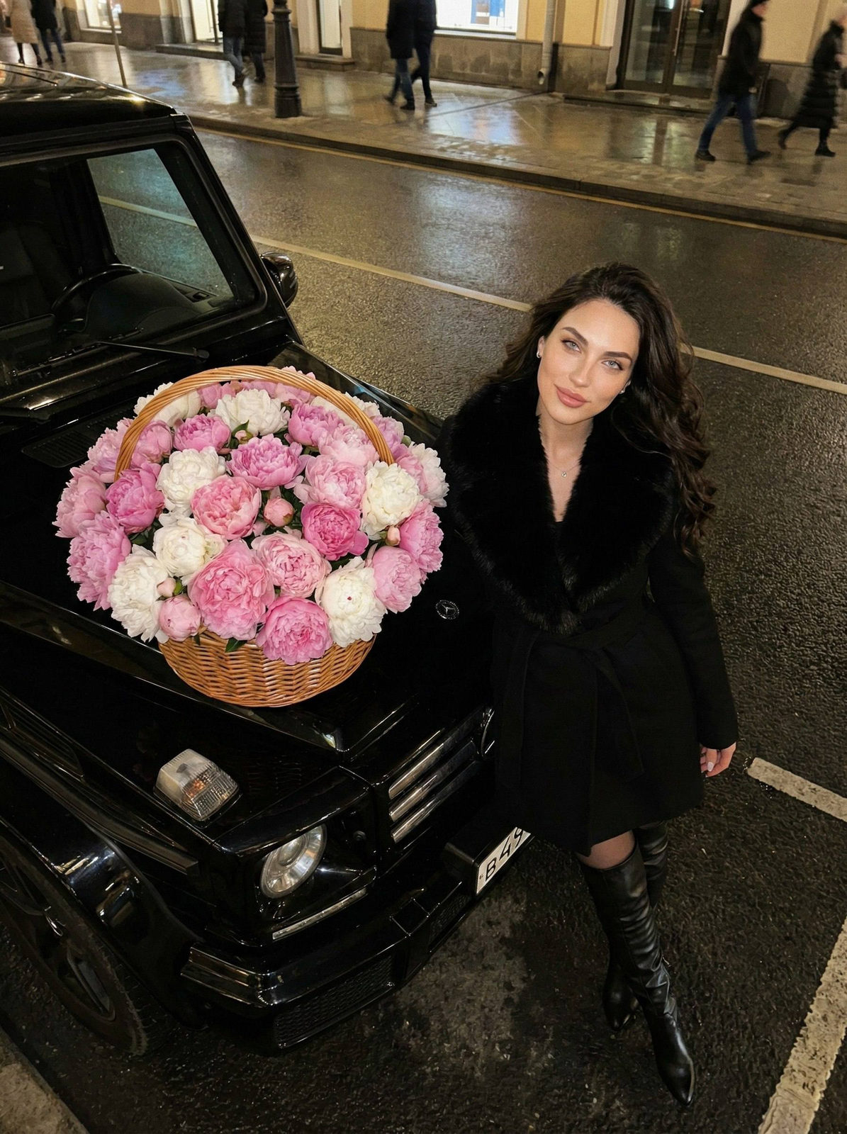 Dark Winter Street Luxury Car Bouquet