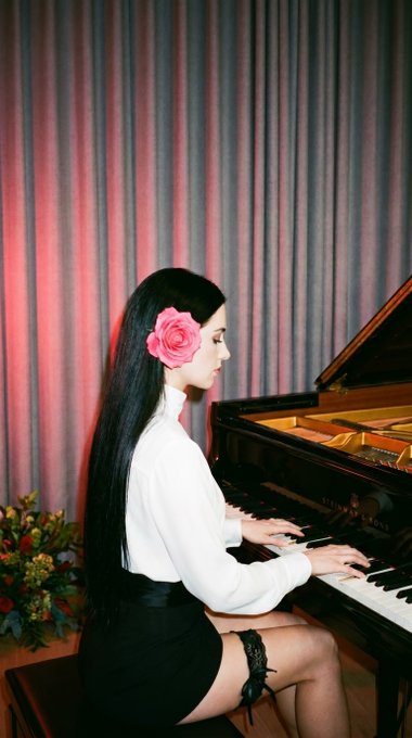 Grand Piano White Blouse Pink Rose