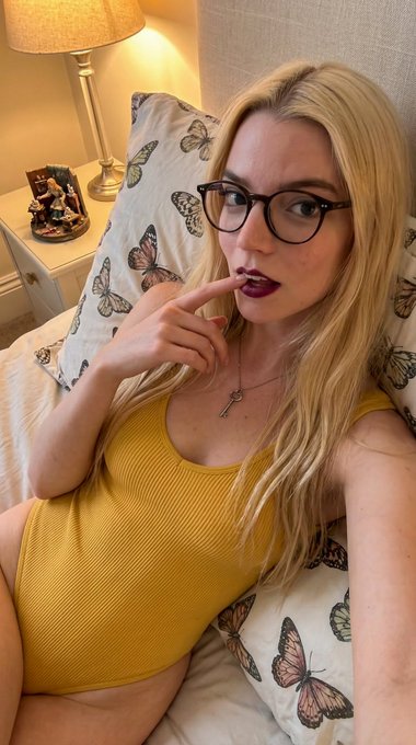 Yellow Bodysuit Selfie In Cozy Bedroom