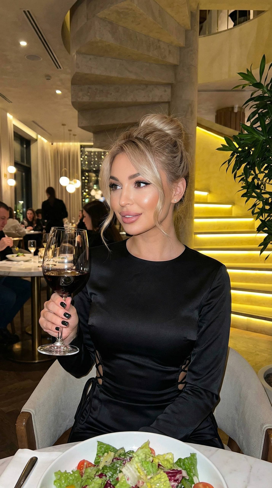 Woman Red Wine Restaurant Table Flash