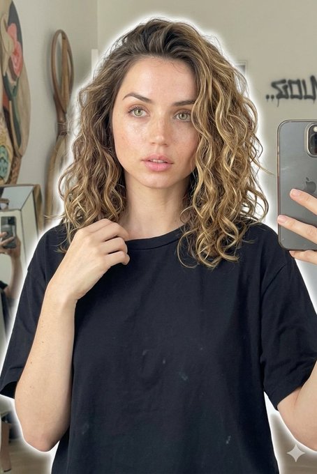 Graffiti Wall Selfie Soft Light Wooden Decor Mirror Reflection