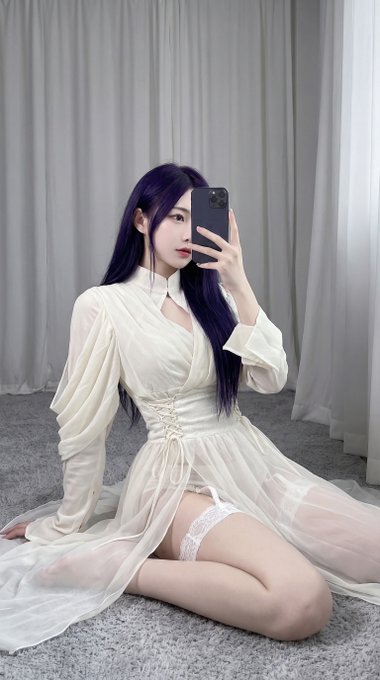 Seated Grey Carpet Modern Grace Pose